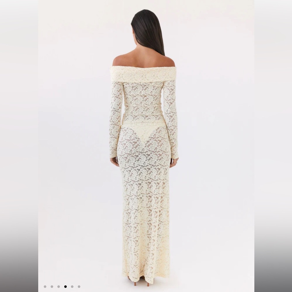 SET - matching lace off shoulder top & skirt - Picture 4 of 7